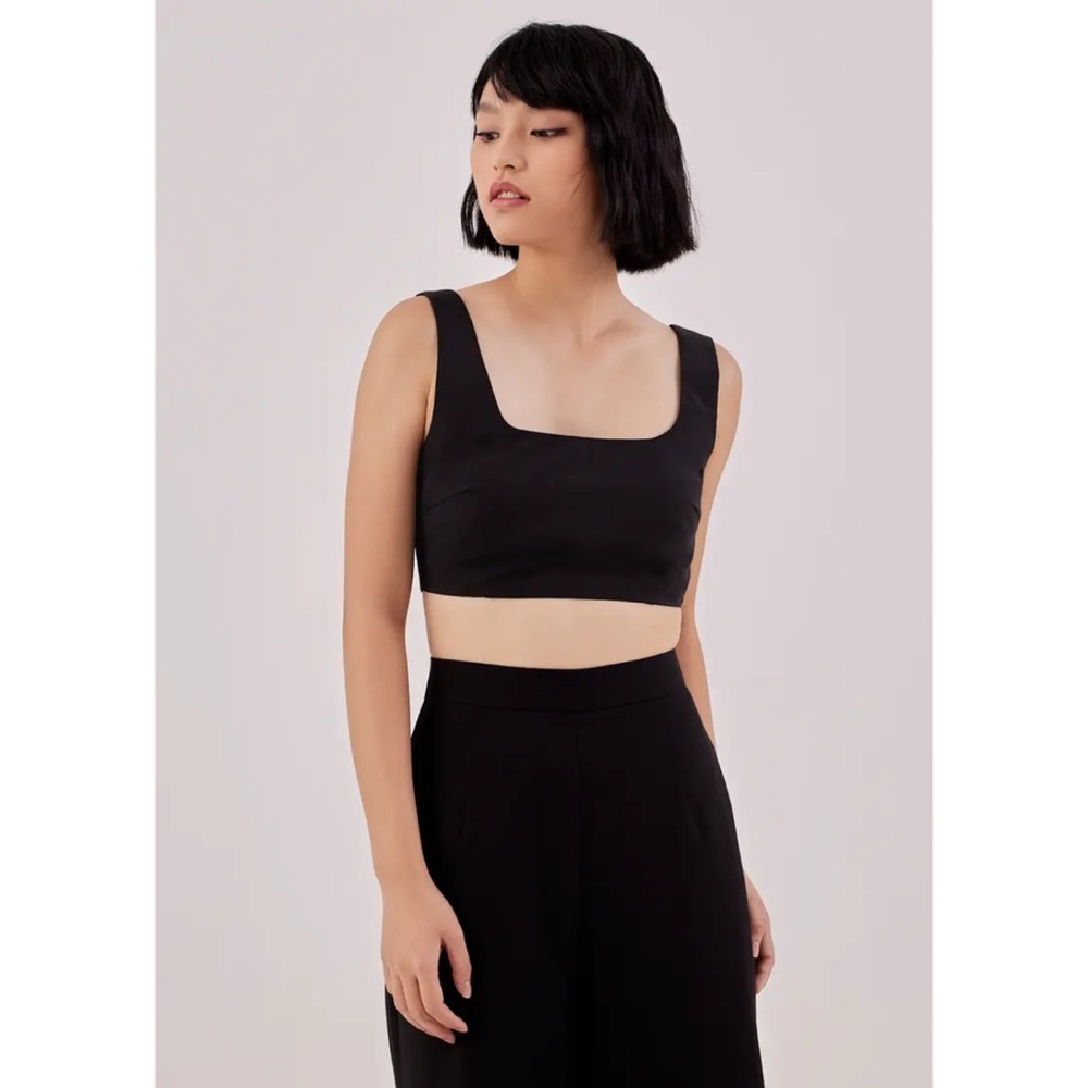 NWT Zara Stretchy Black Cropped Tank Top Size M